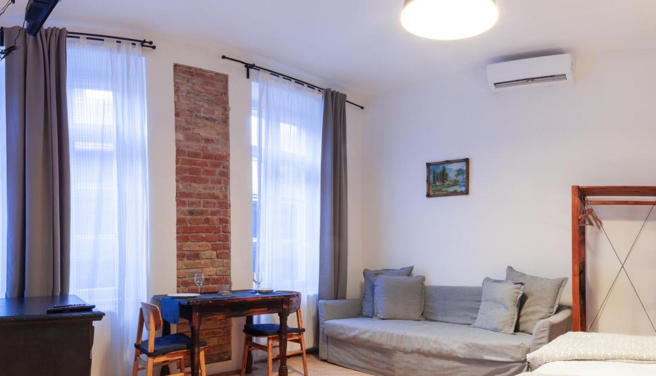Hedonist Lodge Budapest Exterior photo